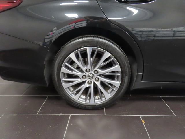 Used 2019 Lexus ES 350 F Sport image 19