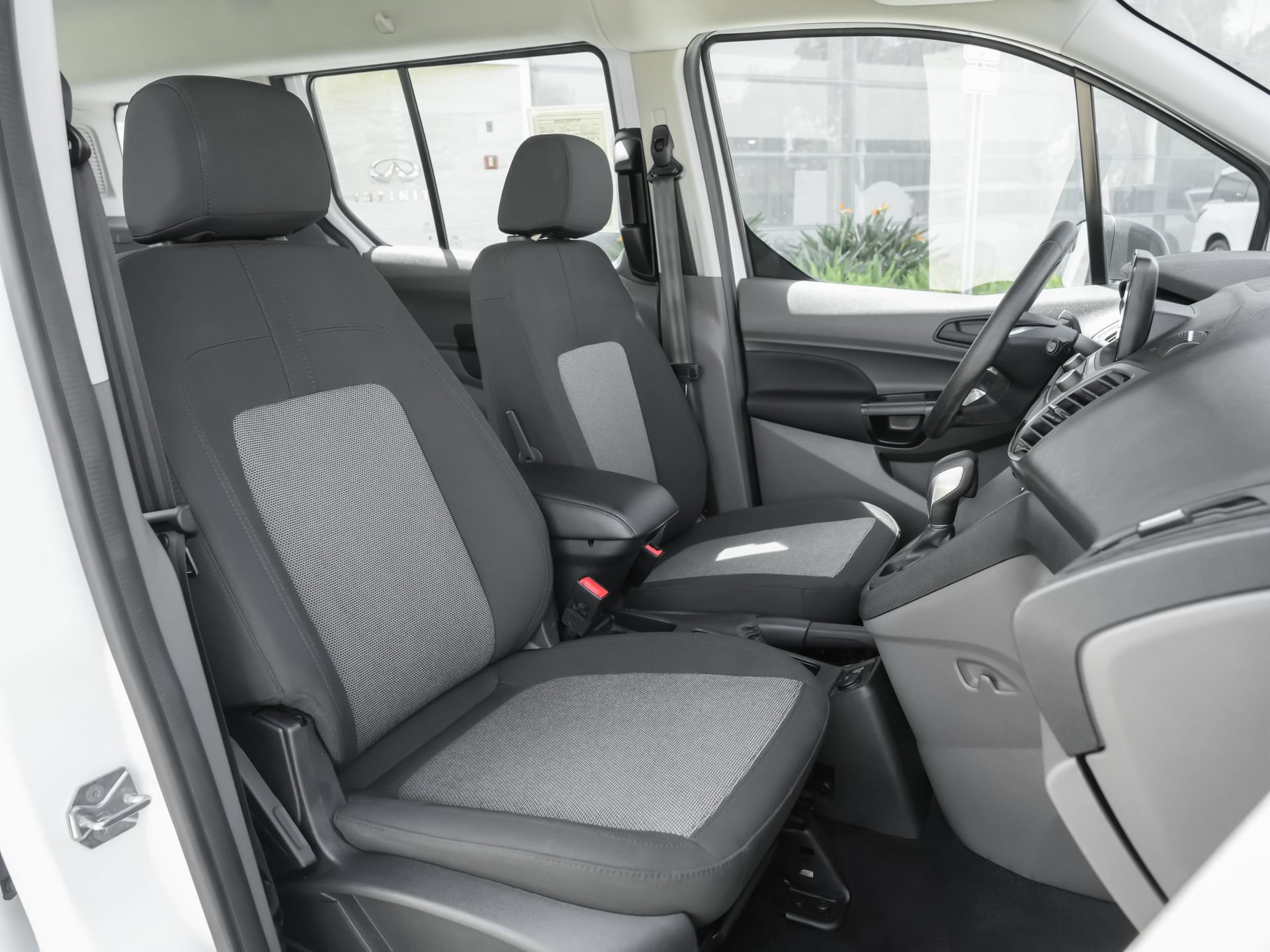 Used 2023 Ford Transit Connect XL FWD image 40