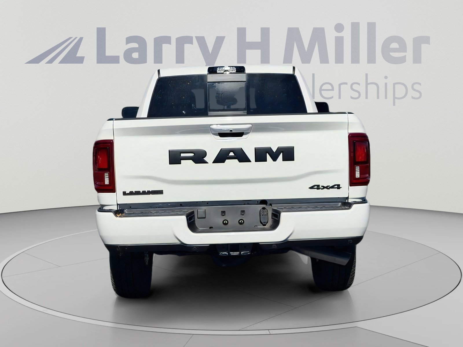 New 2026 RAM 2500 Laramie w/ Night Edition AWD/4WD image 5