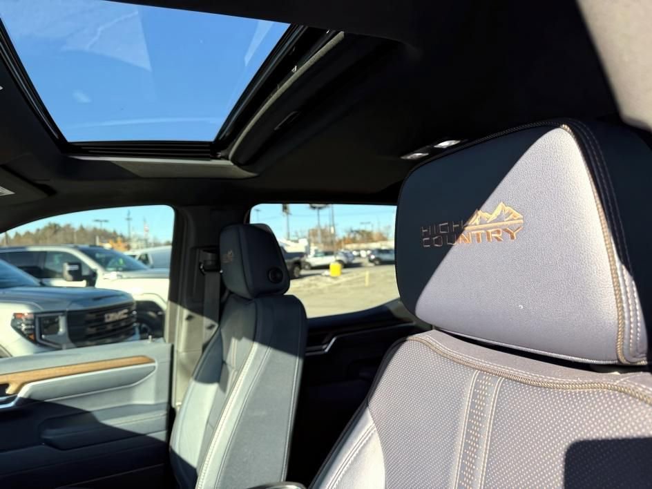 Used 2023 Chevrolet Silverado 1500 High Country w/ Z71 Off-Road Package image 13