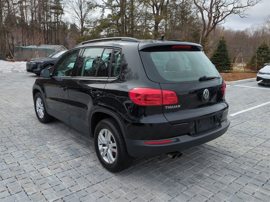 Used 2017 Volkswagen Tiguan S image 5