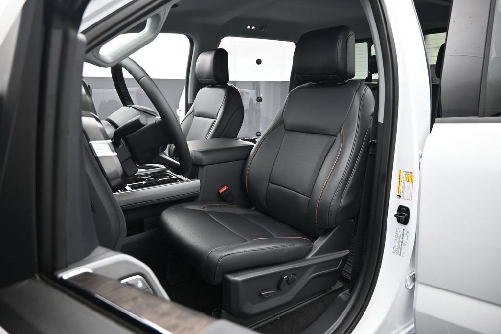 New 2026 Ford F350 Lariat w/ Lariat Ultimate Package AWD/4WD image 8