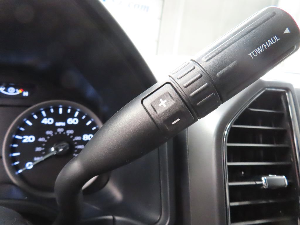 Used 2019 Ford F250 XLT w/ XLT Premium Package AWD/4WD image 45