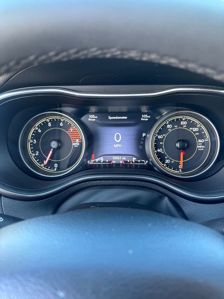 Used 2022 Jeep Cherokee Trailhawk image 8