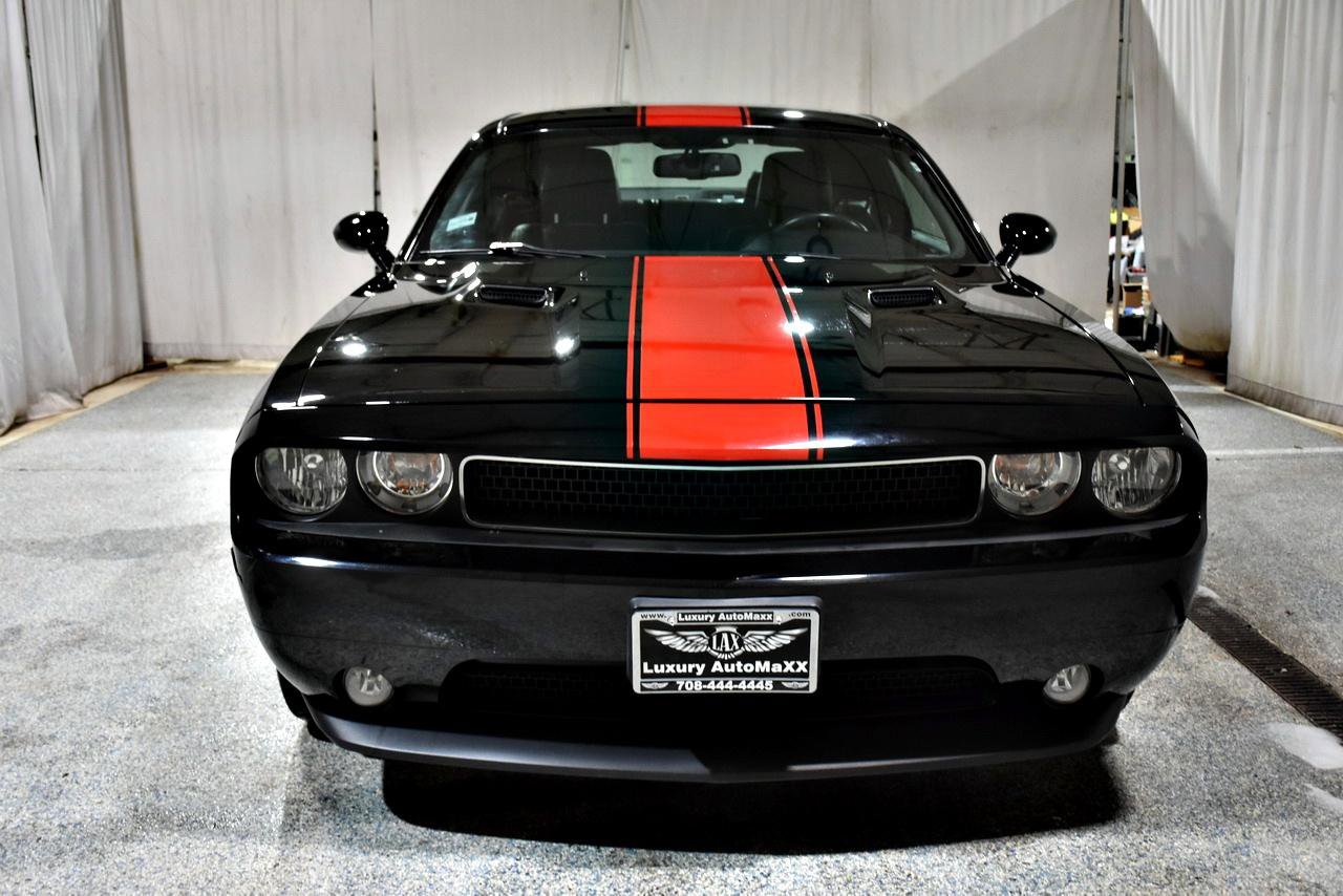 Used 2013 Dodge Challenger SXT image 3