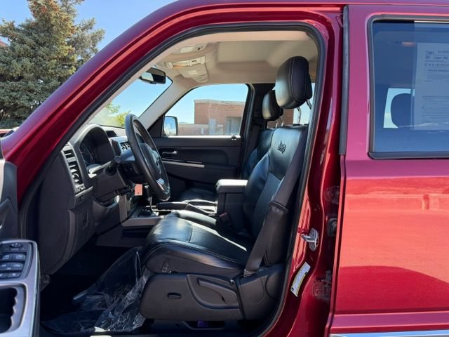 Used 2012 Jeep Liberty Limited Jet w/ Trailer Tow Class III Group AWD/4WD image 11