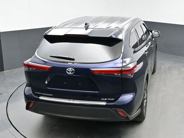 Used 2022 Toyota Highlander XLE image 38