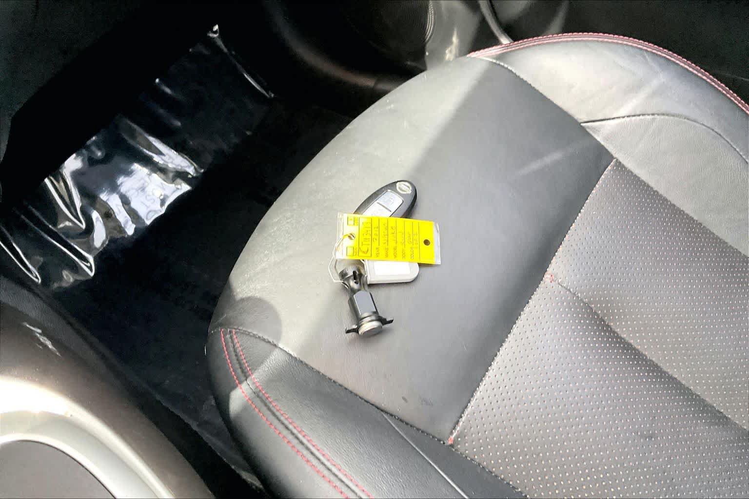 Used 2012 Nissan Juke SL FWD image 14