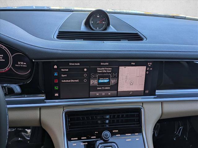 Used 2022 Porsche Panamera image 13