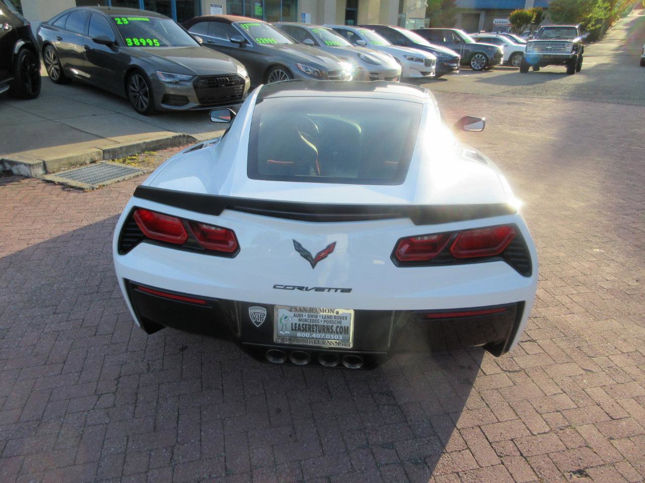 Used 2017 Chevrolet Corvette Stingray Coupe w/ Carbon Flash Badge Package image 78