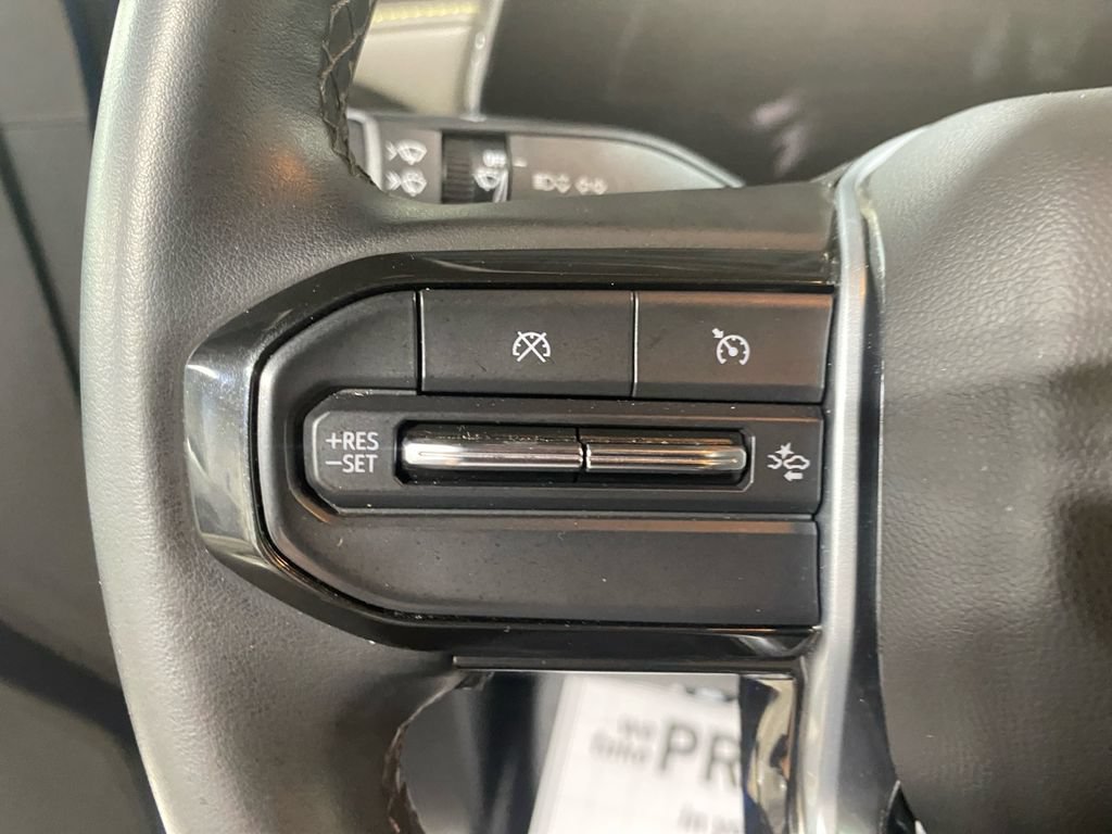 Certified 2024 Chevrolet Colorado ZR2 w/ Safety Package AWD/4WD image 31