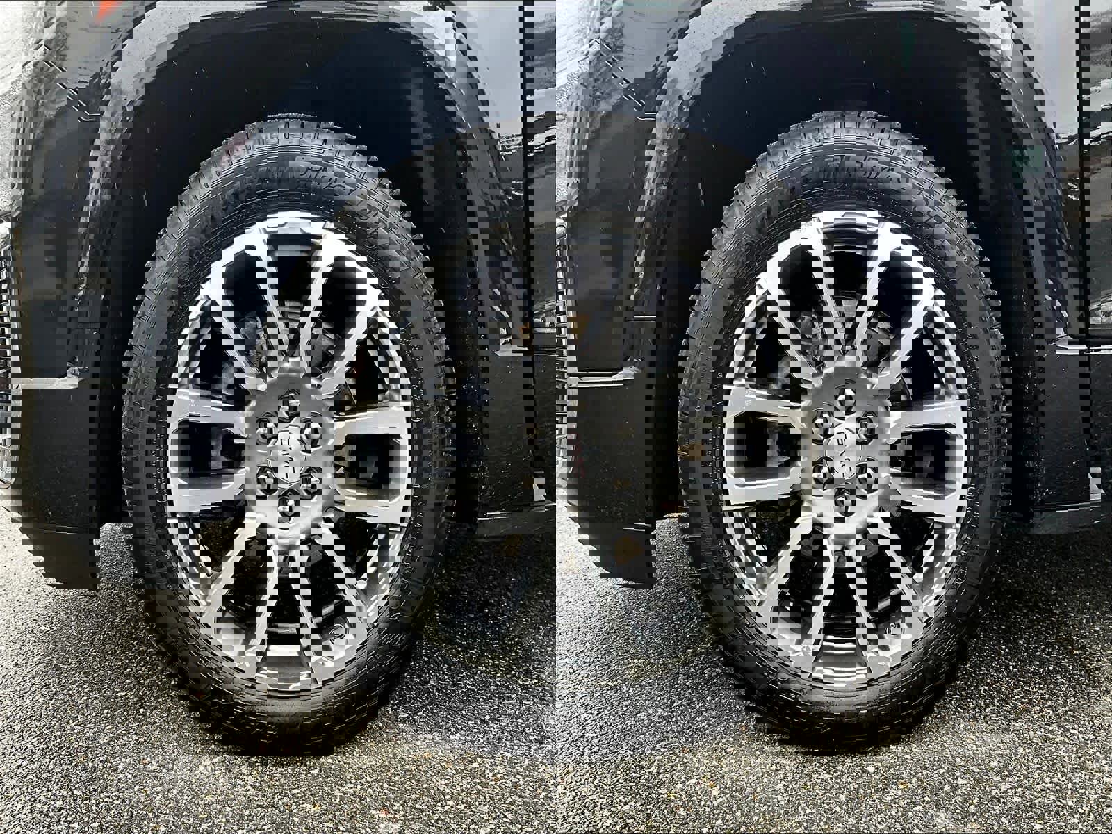 Used 2023 GMC Acadia Denali w/ Denali Ultimate Package AWD/4WD image 4