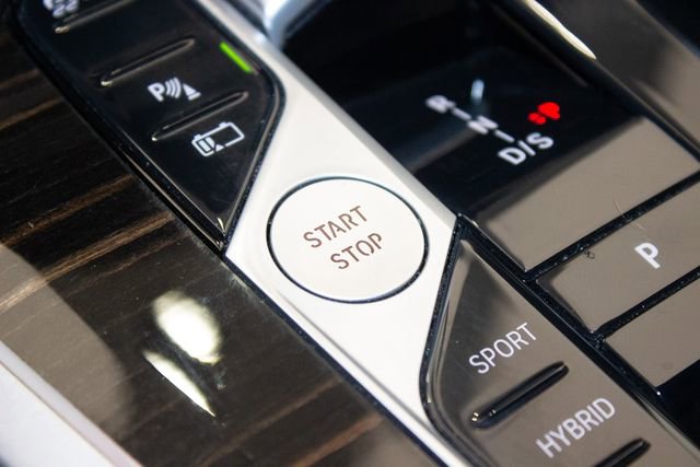 Used 2025 BMW X5 xDrive50e image 34