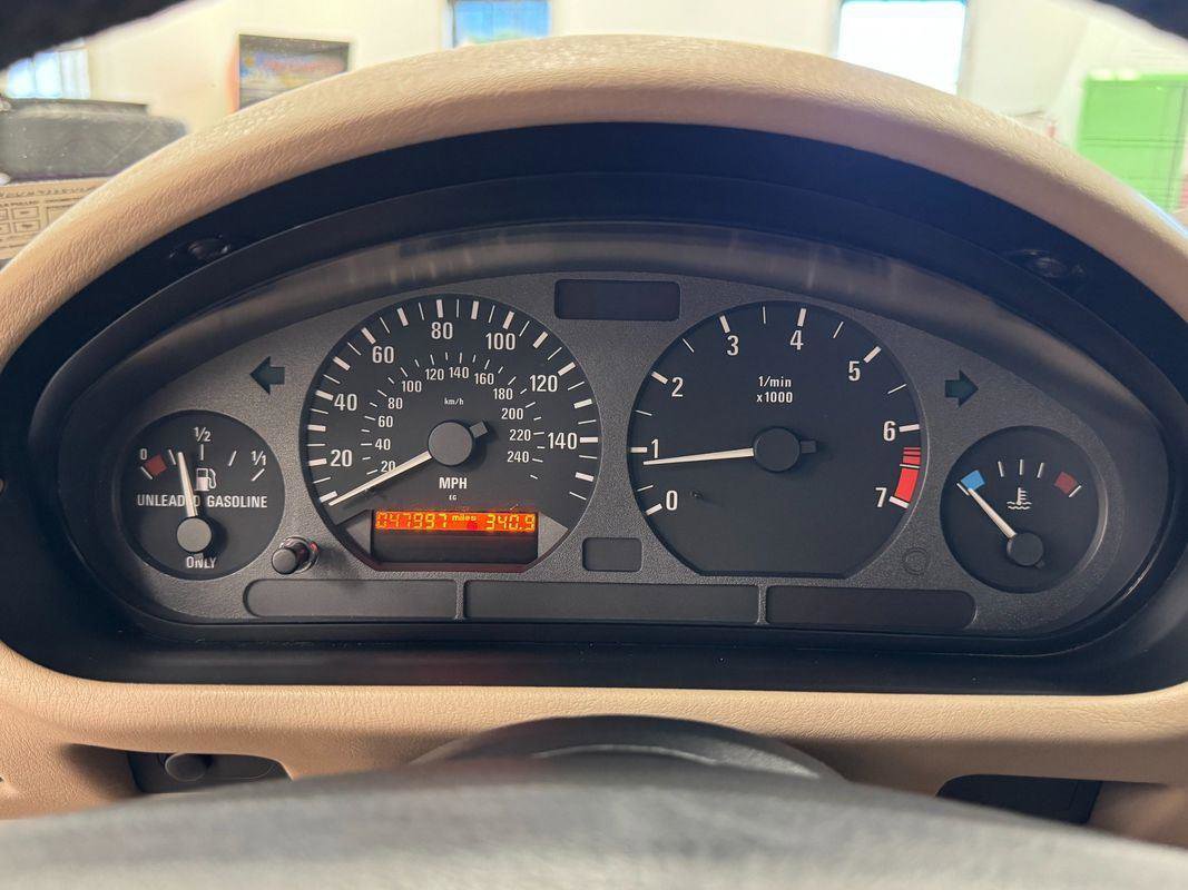 Used 1997 BMW Z3 1.9 RWD image 5