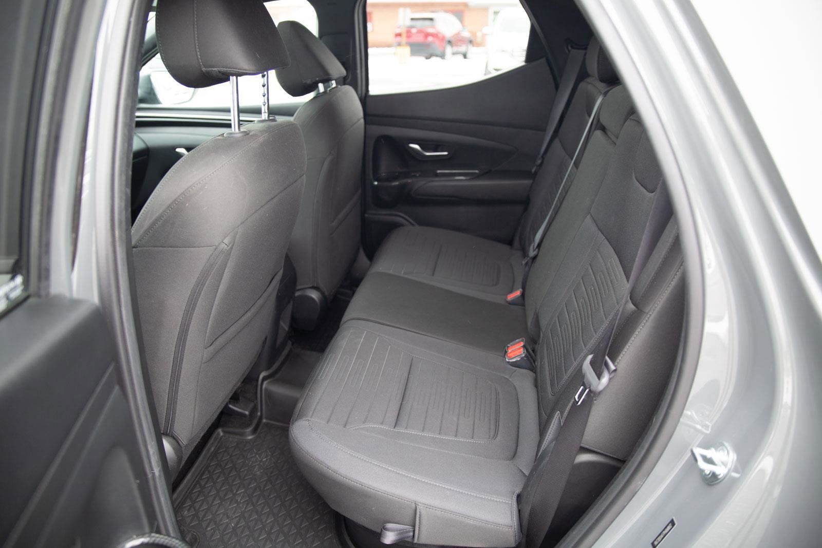 Used 2023 Hyundai Santa Cruz SEL Premium w/ Cargo Package image 16