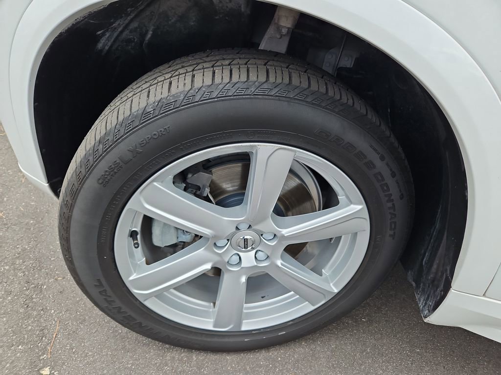 Used 2022 Volvo XC90 T5 Momentum image 37