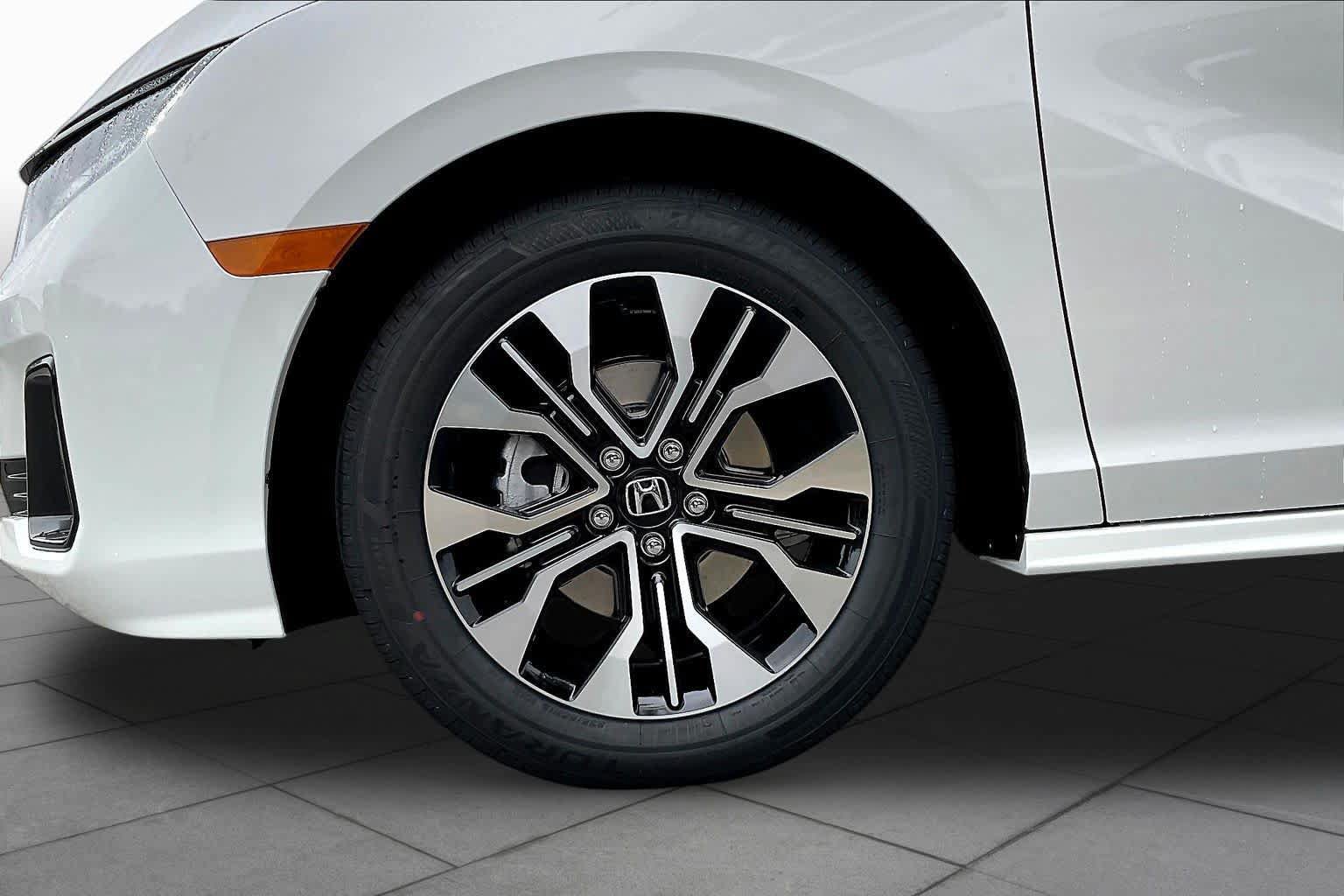 New 2027 Honda Odyssey Elite image 11