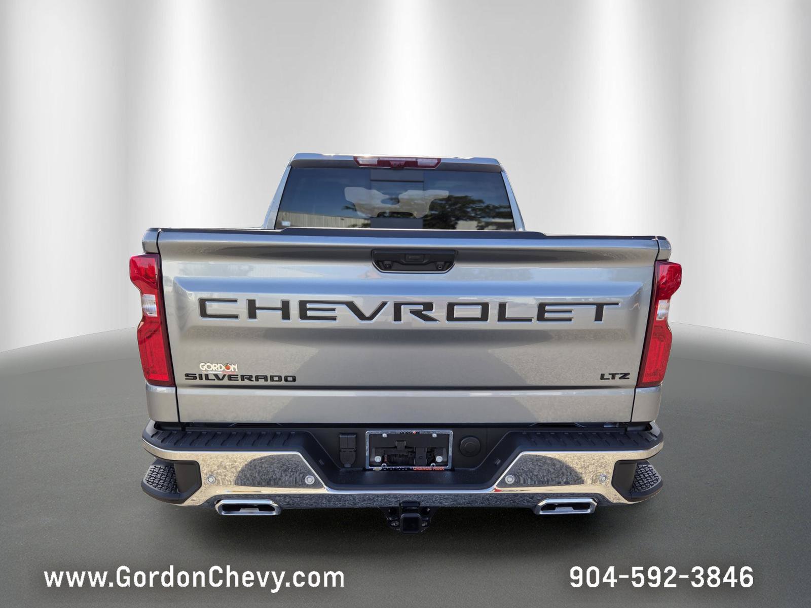 New 2026 Chevrolet Silverado 1500 LTZ w/ LTZ Premium Package AWD/4WD image 5