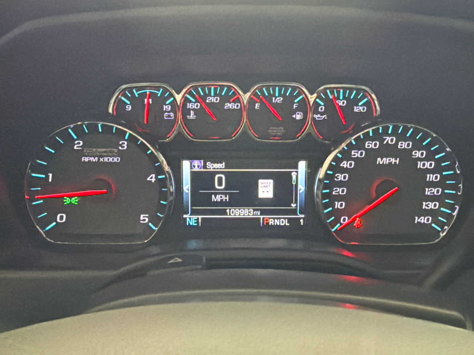 Used 2018 GMC Sierra 2500 SLT w/ Duramax Plus Package AWD/4WD image 39