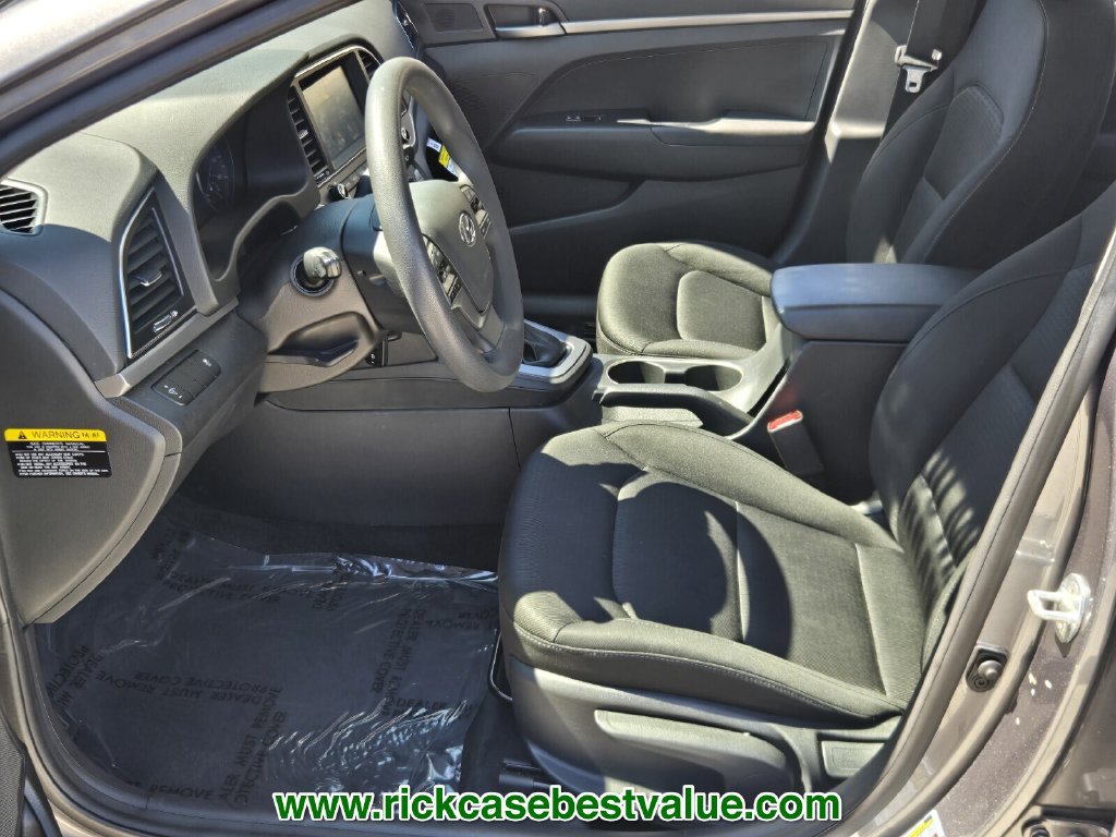 Used 2018 Hyundai Elantra SE w/ SE Connectivity Package 04 FWD image 9