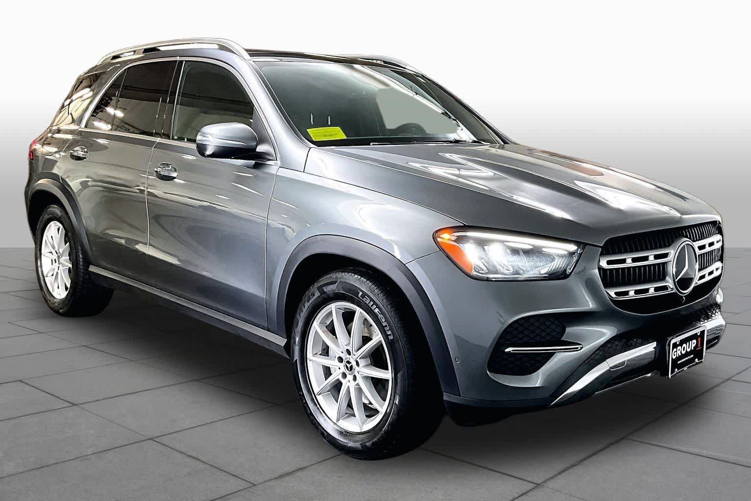 Used 2025 Mercedes-Benz GLE 350 4MATIC image 3