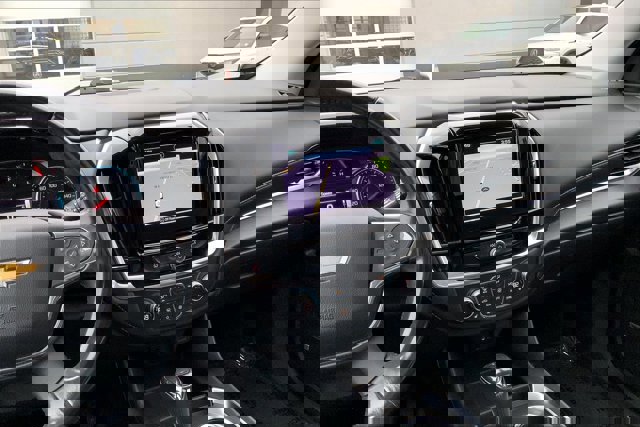 Used 2019 Chevrolet Traverse LT w/ LT Premium Package image 5