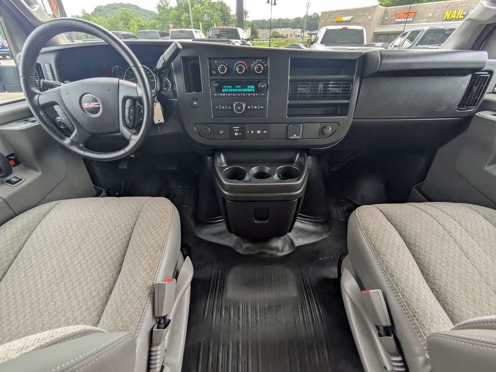 Used 2023 GMC Savana 3500 LS RWD image 13