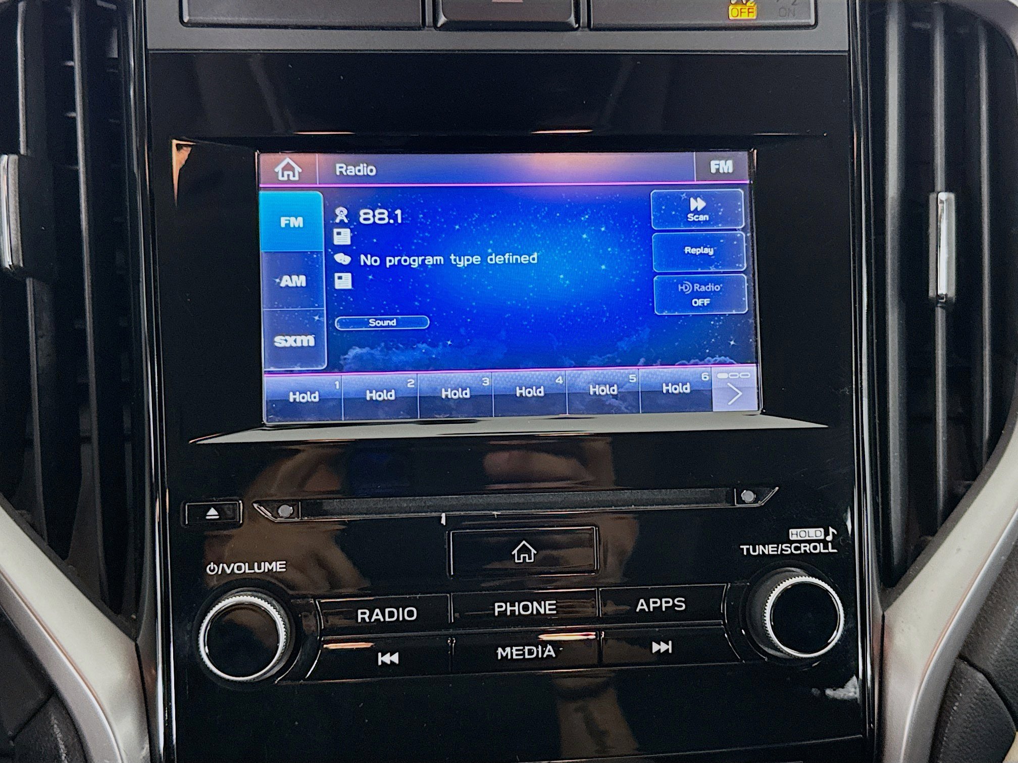 Used 2019 Subaru Ascent 8-Passenger AWD/4WD image 17