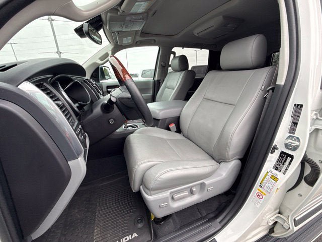 Used 2019 Toyota Sequoia Platinum AWD/4WD image 28
