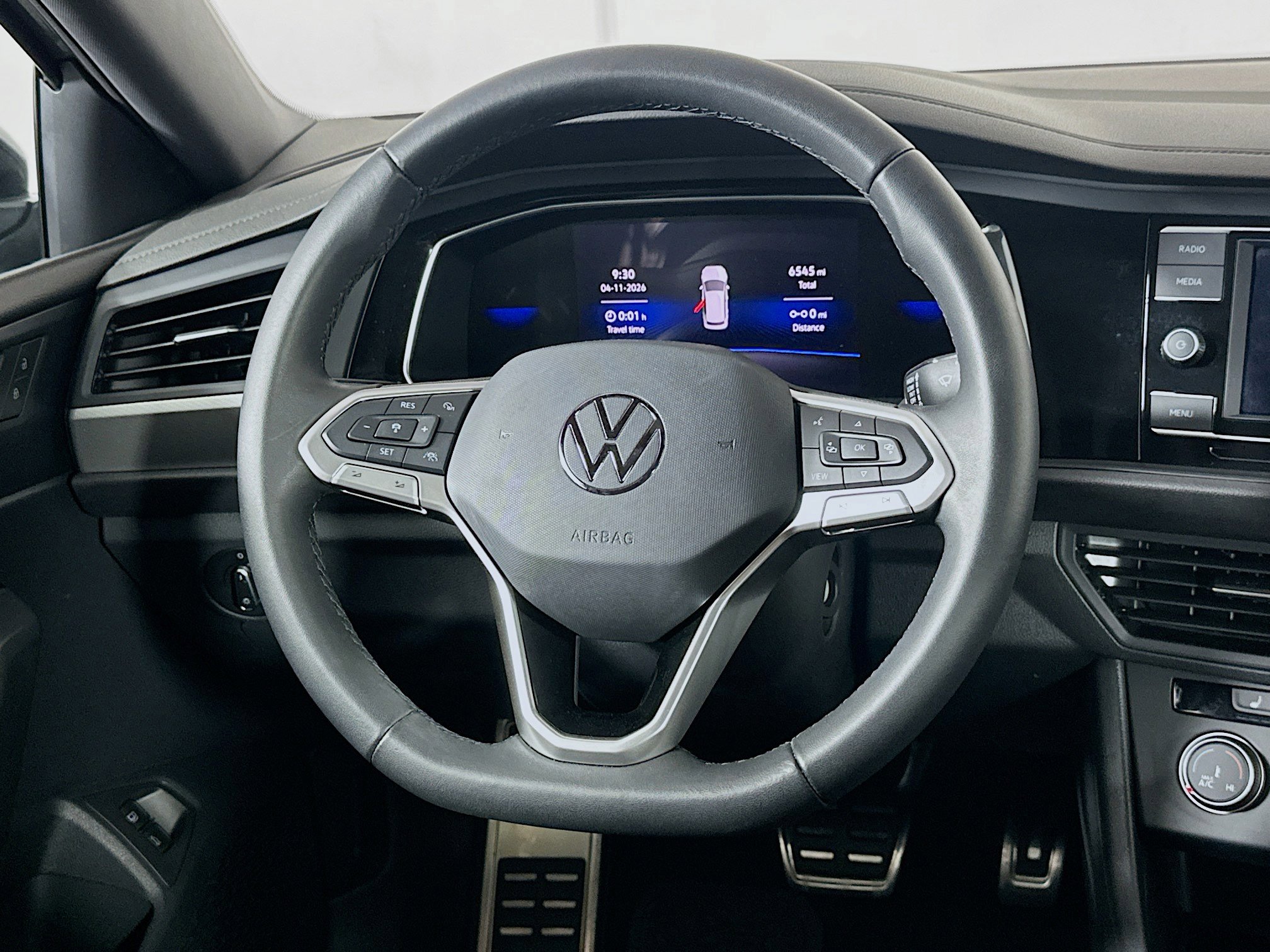 Used 2024 Volkswagen Jetta Sport FWD image 18