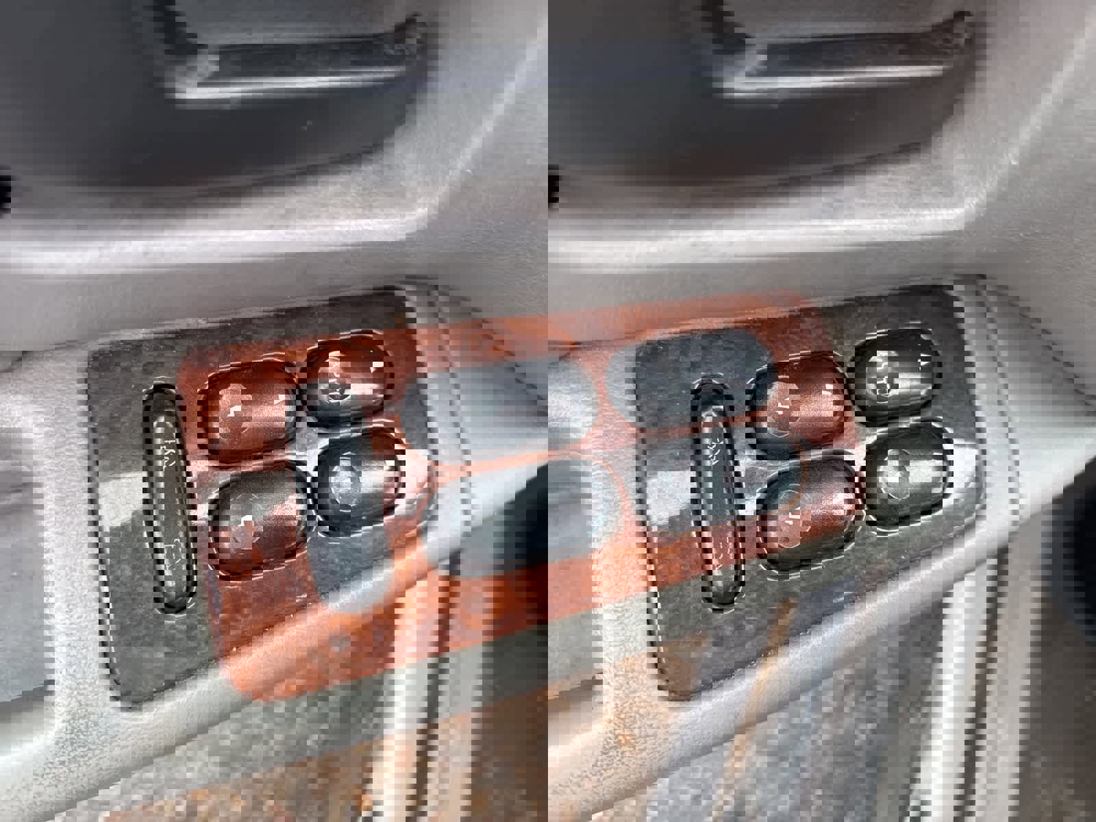 Used 2005 Mercury Sable LS image 25