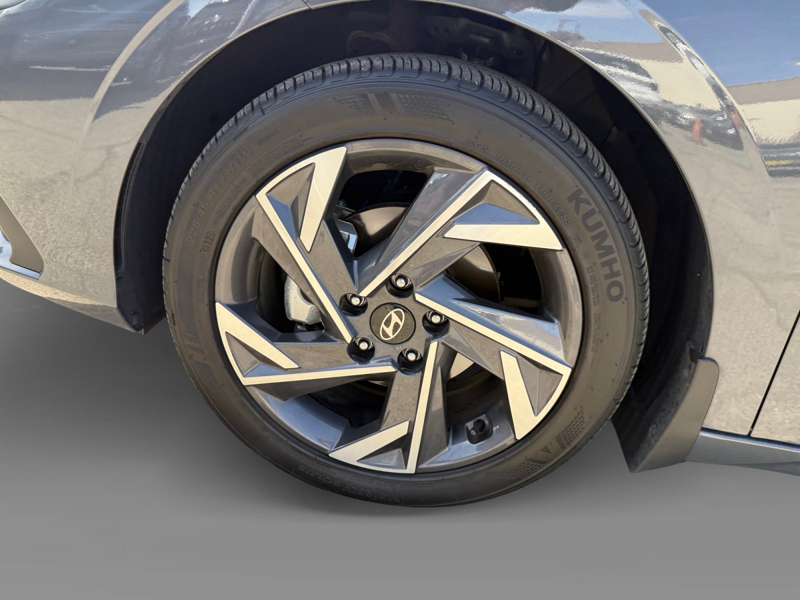 Certified 2025 Hyundai Elantra Sport FWD image 9