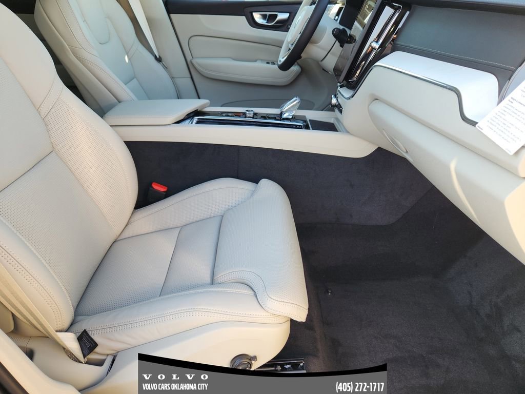 New 2026 Volvo XC60 B5 Ultra w/ Protection Package Premier image 13