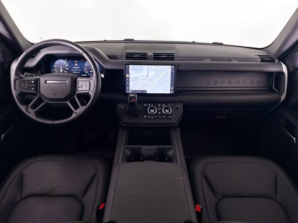 Used 2025 Land Rover Defender 110 S image 9