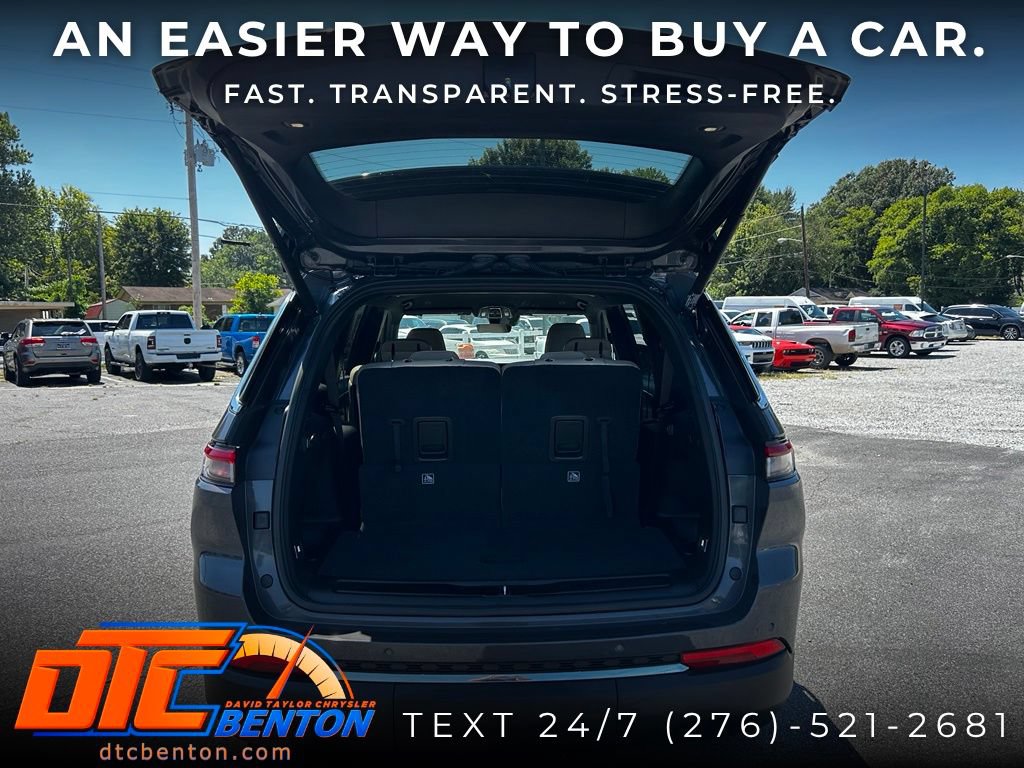 Used 2025 Jeep Grand Cherokee L Limited AWD/4WD image 31