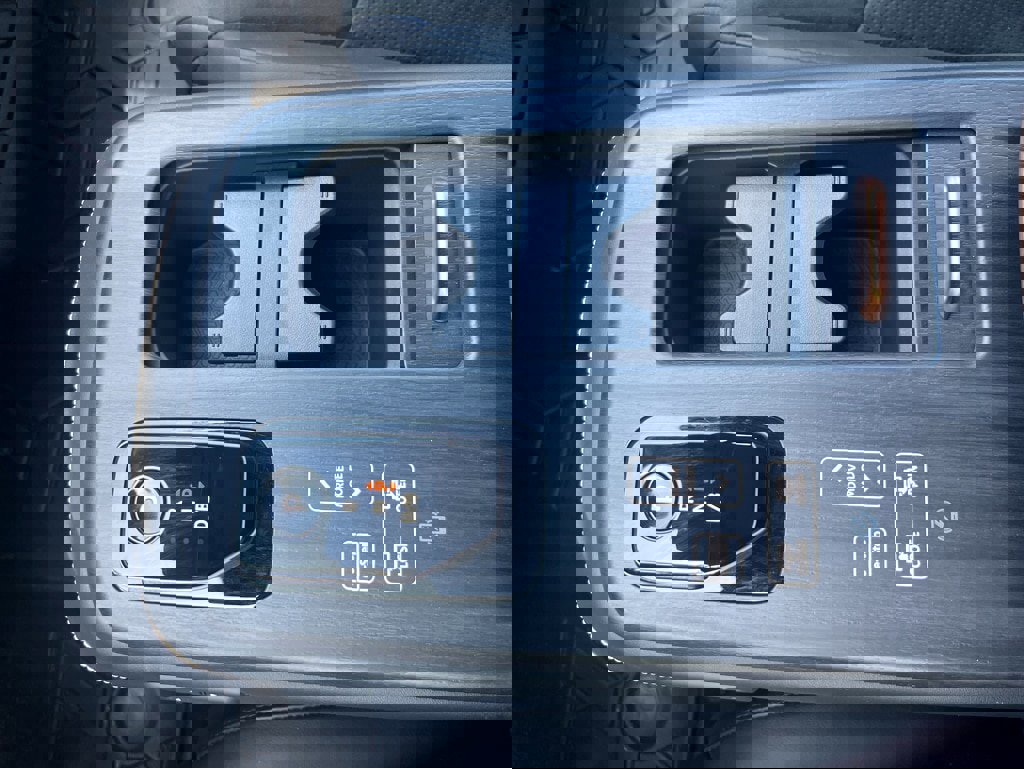 New 2023 Nissan Ariya FWD image 41