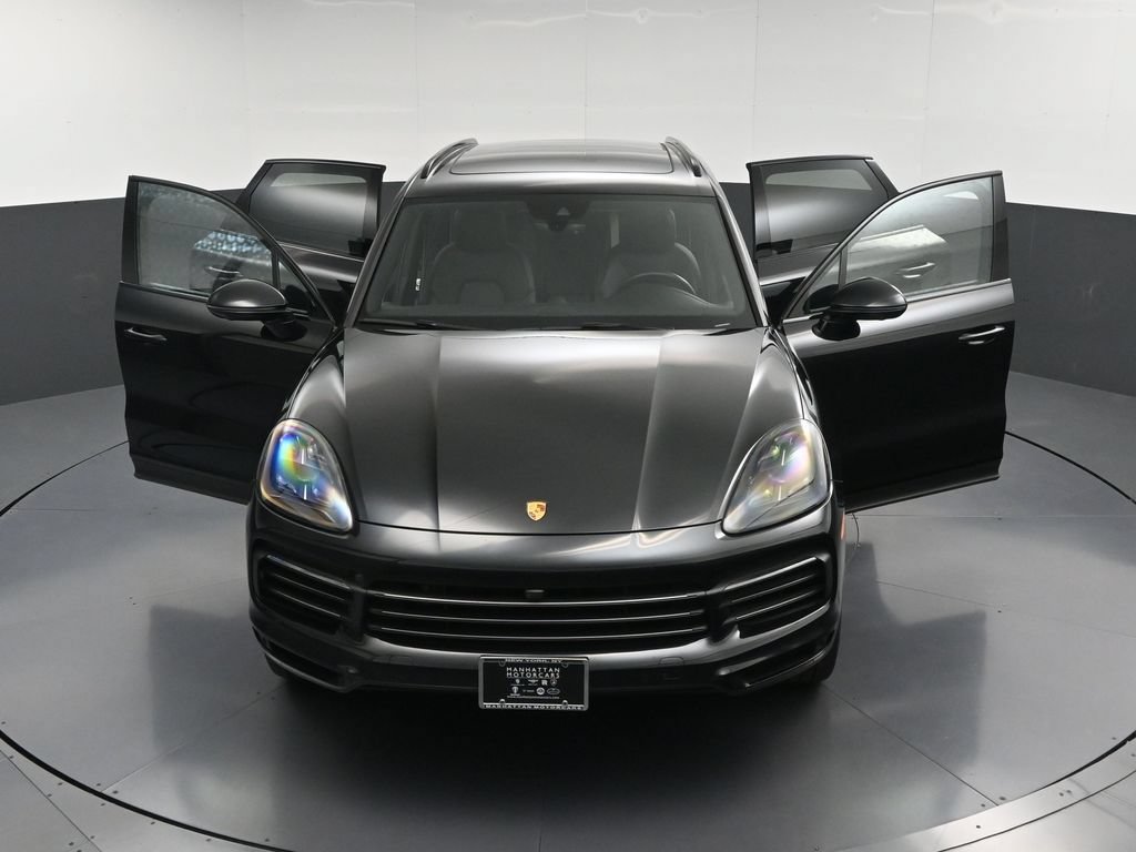 Certified 2023 Porsche Cayenne S Platinum AWD/4WD image 32