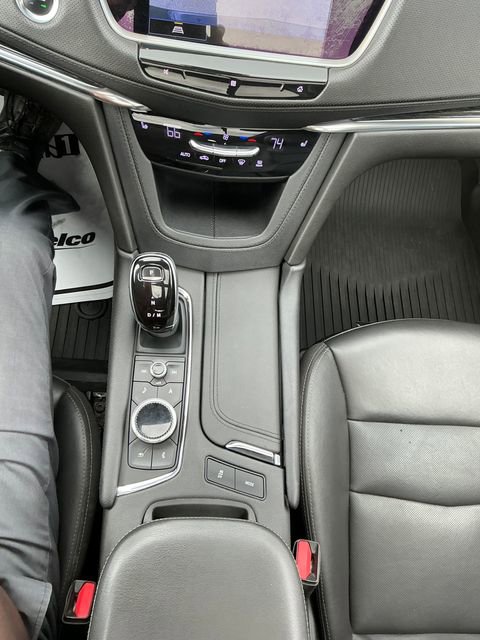 Used 2021 Cadillac XT5 Premium Luxury AWD/4WD image 9
