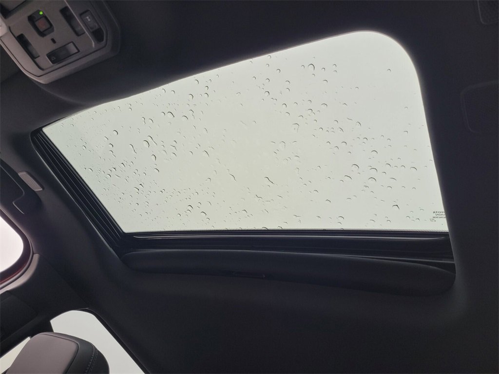 Used 2025 Toyota Tacoma TRD Off-Road image 15