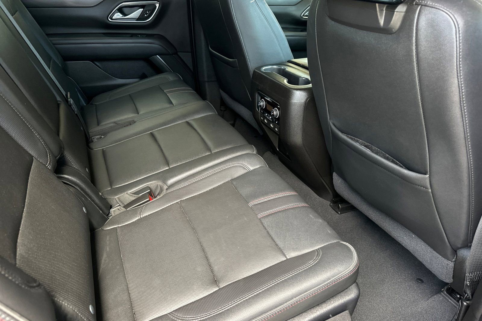 Used 2021 Chevrolet Tahoe RST w/ Luxury Package RWD image 20