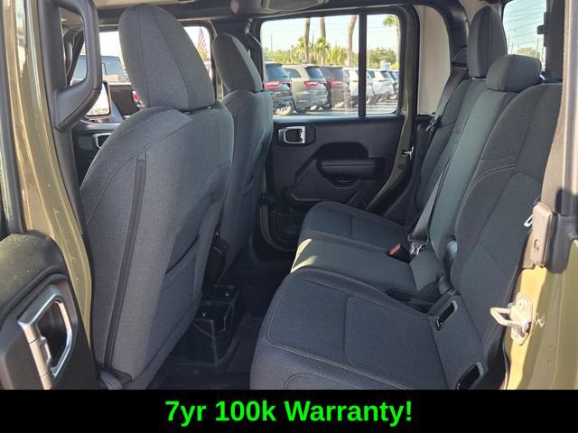 Certified 2025 Jeep Gladiator Sport AWD/4WD image 14