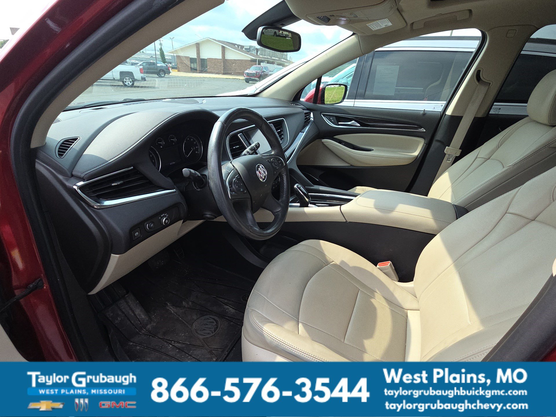 Used 2021 Buick Enclave Premium w/ Sun and Sites Package FWD image 8
