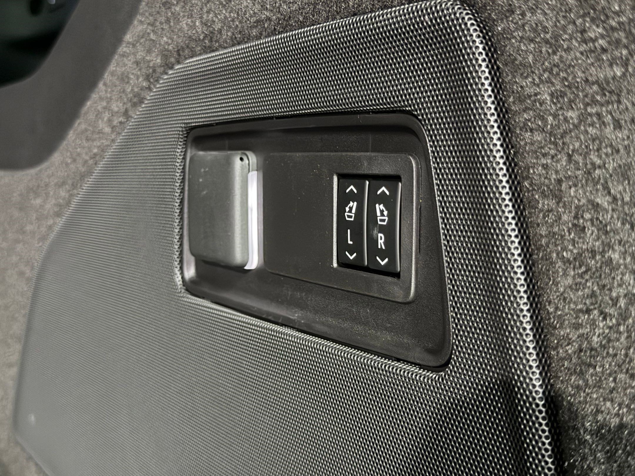 New 2026 Cadillac Escalade ESV Platinum Sport image 56