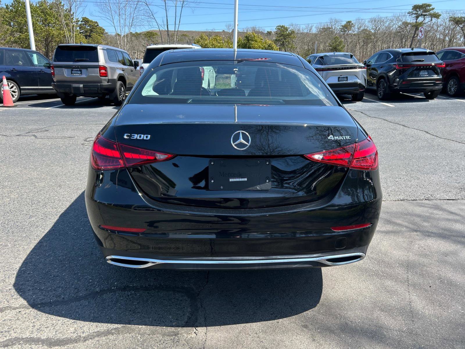 Used 2022 Mercedes-Benz C 300 4MATIC Sedan image 4
