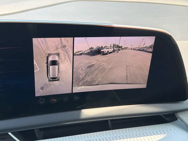 Certified 2025 Cadillac Optiq Luxury 2 w/ LPO, Floor Liner Package AWD/4WD image 22