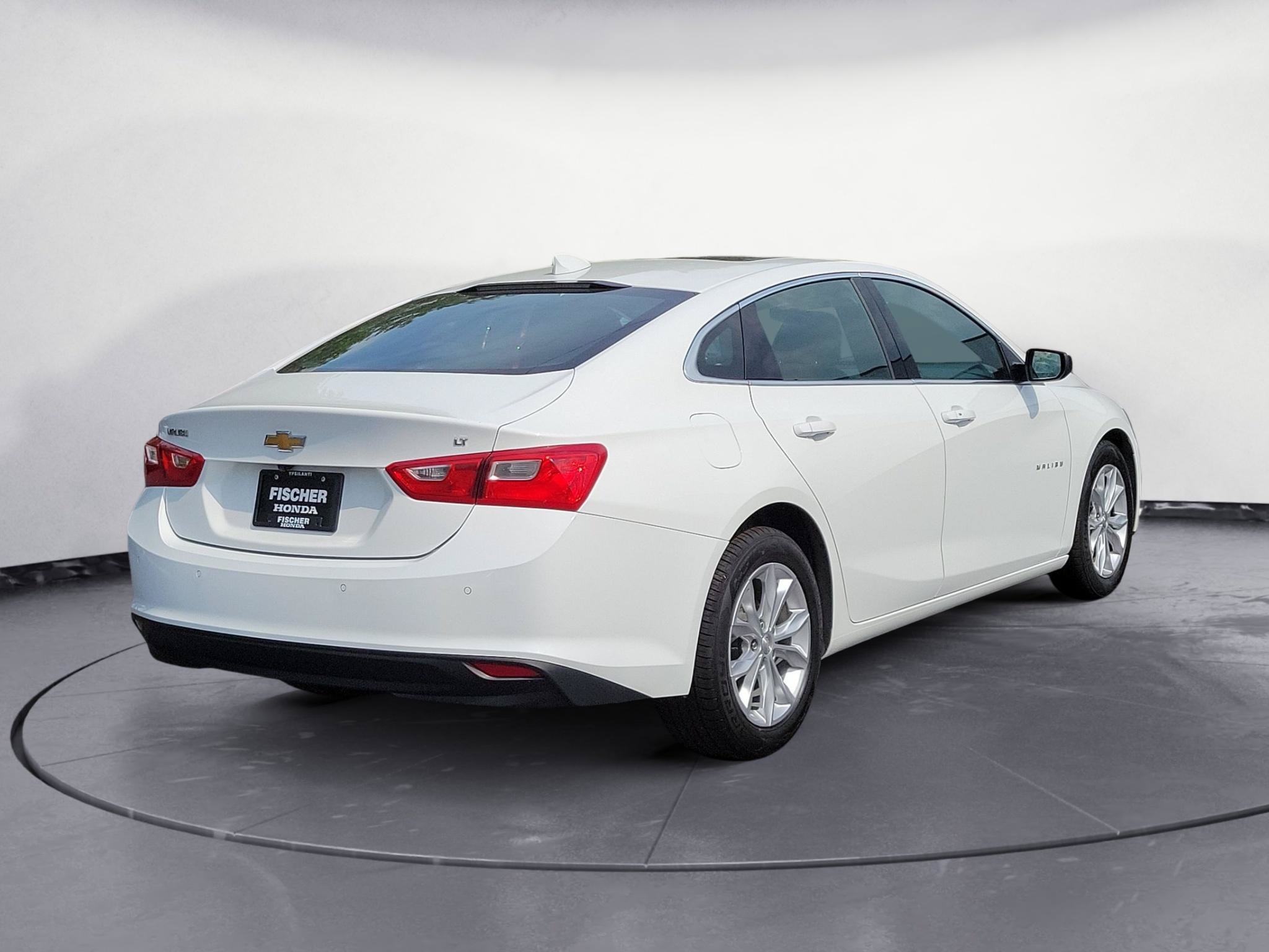 Used 2024 Chevrolet Malibu LT FWD image 3