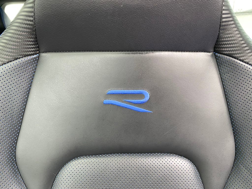 Used 2023 Volkswagen Golf R image 11
