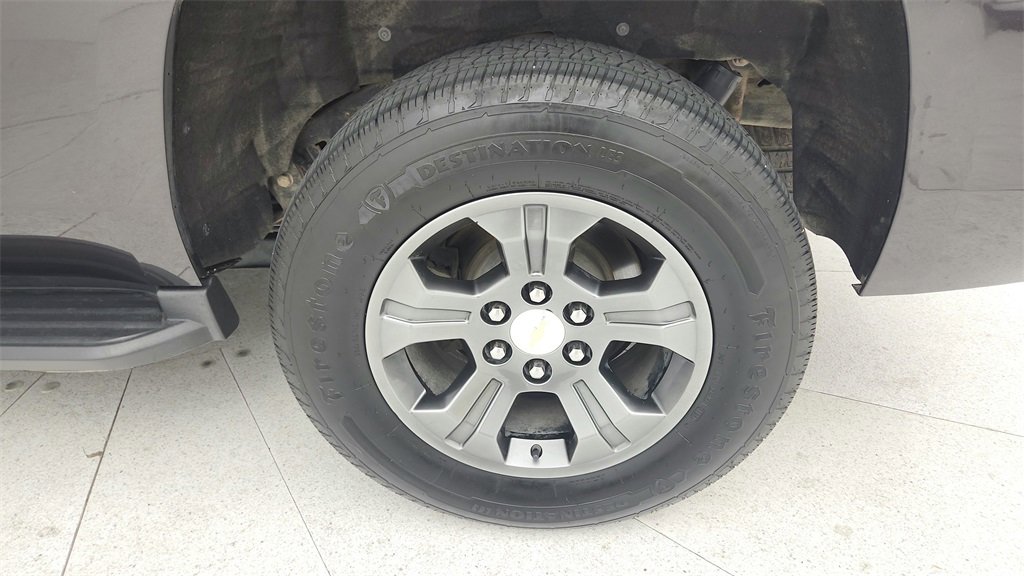 Used 2018 Chevrolet Tahoe LS w/ Skid Plate Package image 29
