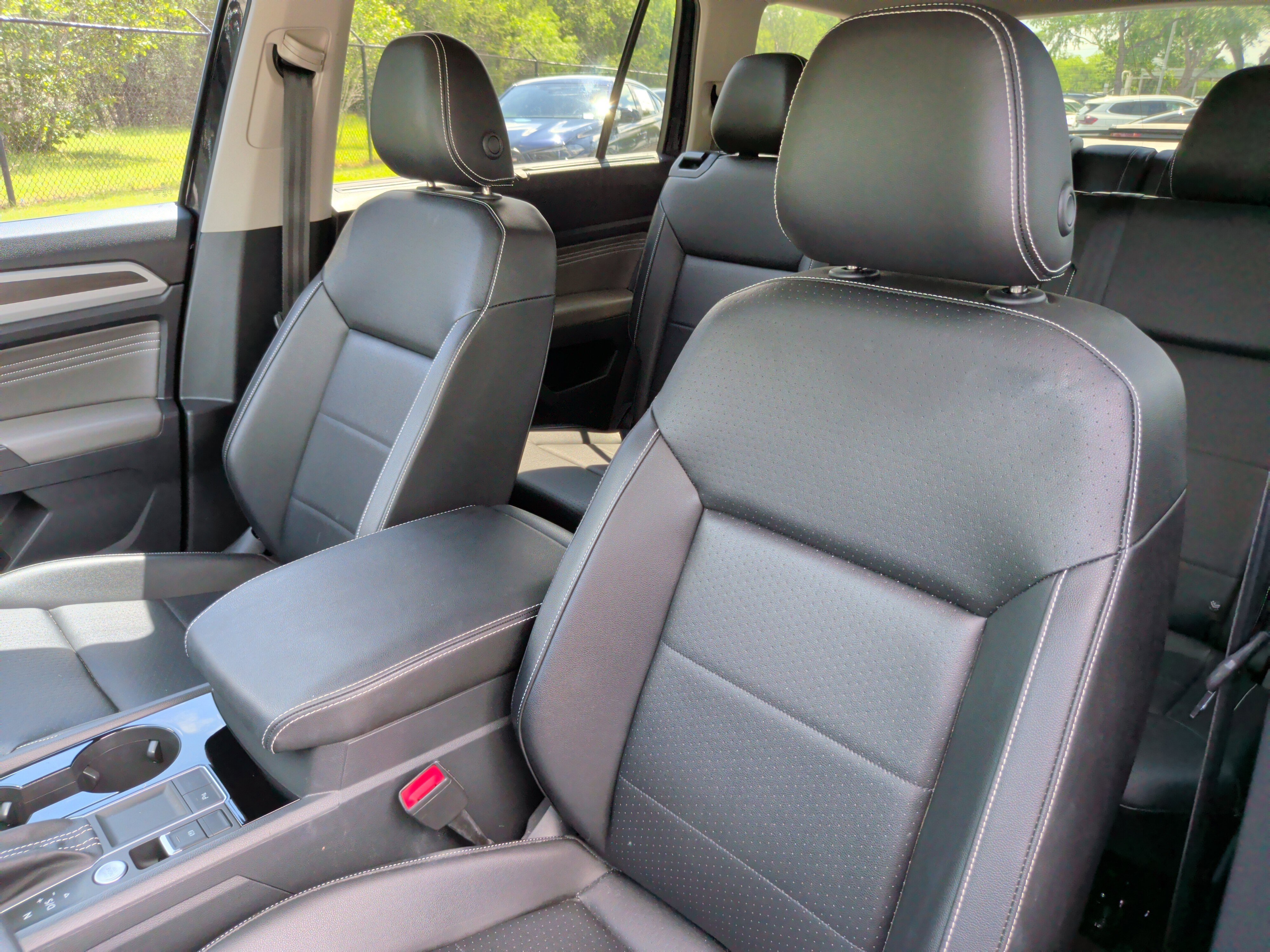 Used 2023 Volkswagen Atlas SE FWD image 23