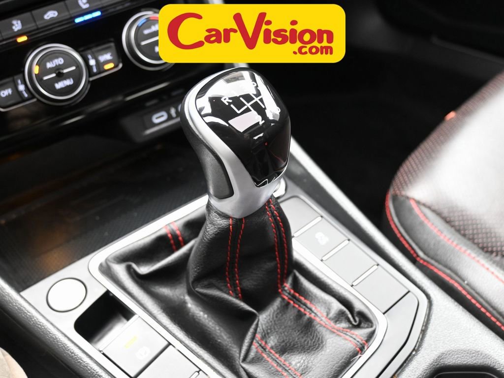 Used 2024 Volkswagen Jetta GLI Autobahn image 31